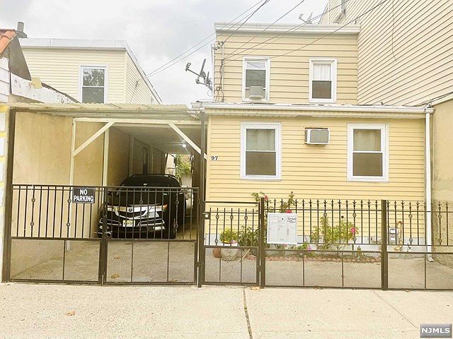 1st image of 97 Bruen St Floor 1