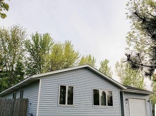 609 Nina St SW, Isanti, MN 55040