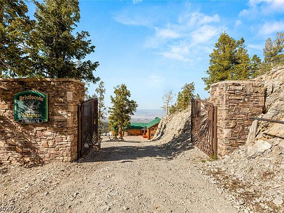 3rd image of 4910 Cougar Ridge Trl