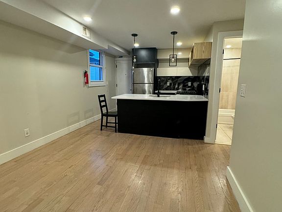 3rd image of 102 Pennington St Floor 3