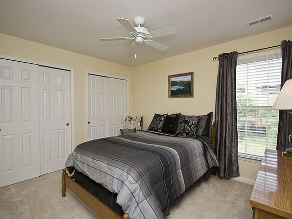 2nd image of 20 Wallace Ln