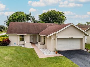 7730 Roble Ln, Lake Worth, FL 33467