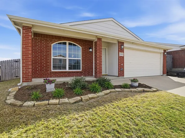 10205 Dawson Trl, Fort Worth, TX 76108