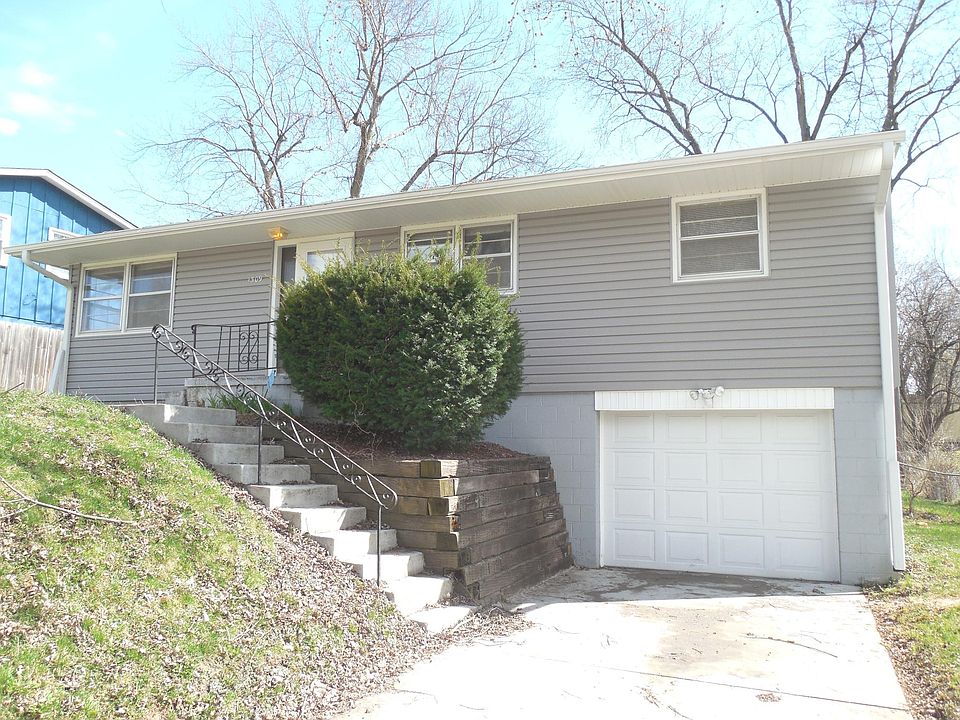 Raised Ranch in Bellevue !!