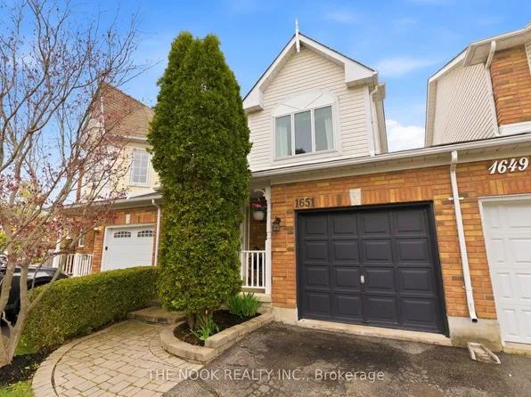1651 Woodgate Trl, Oshawa, ON L1G 8B5