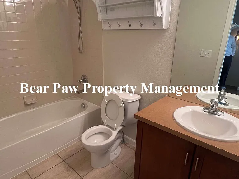 423 S Reed Ct — Photo 17
