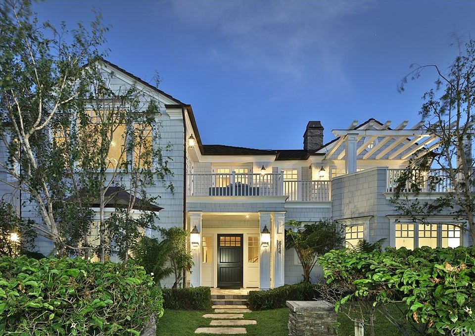 2nd image of 814 10th St