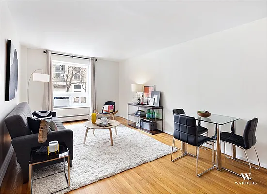 Sold by Warburg | media 1