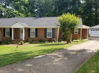 5 Leawood Ct, Greensboro, NC 27410