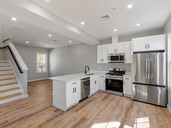 80 South St #5, Fitchburg, MA 01420