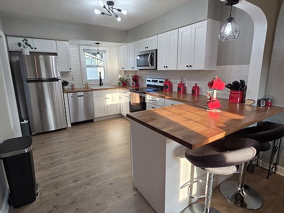 5th image of 46 N 27th St