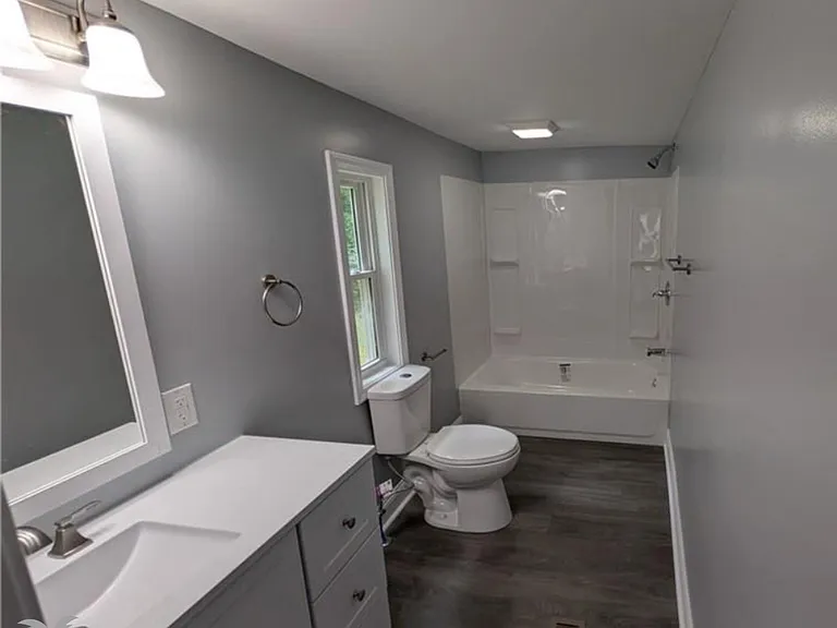 344 Wilshire Dr — Photo 14