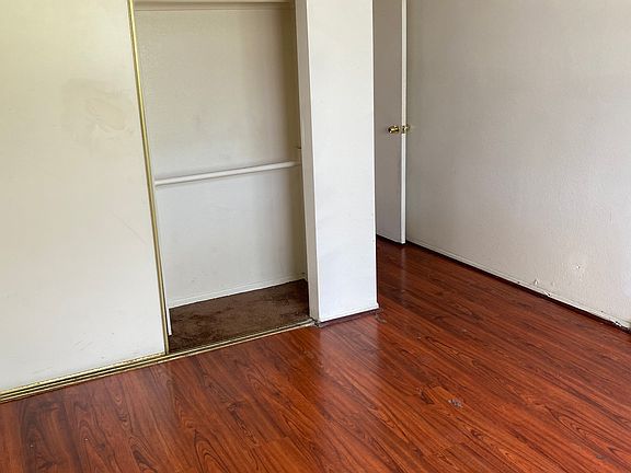 3rd image of 670 Ximeno Ave #1