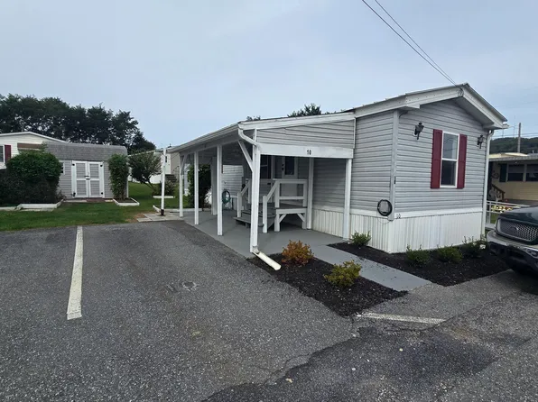 883 E Main St Trailer 10, Ephrata, PA 17522
