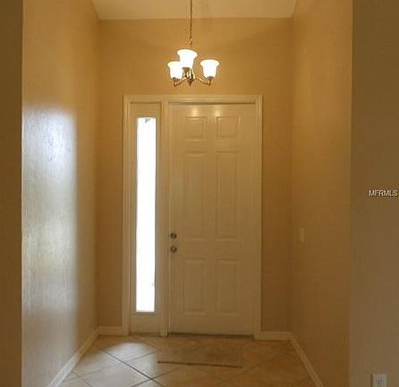 3rd image of 287 Hutchins St