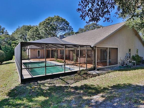 3rd image of 1446 Willow Brook Dr