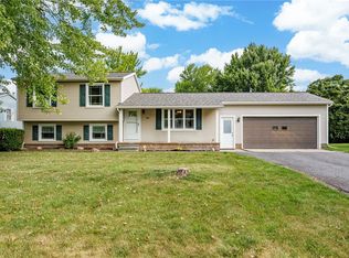 44 Fairview Dr, Brockport, NY 14420