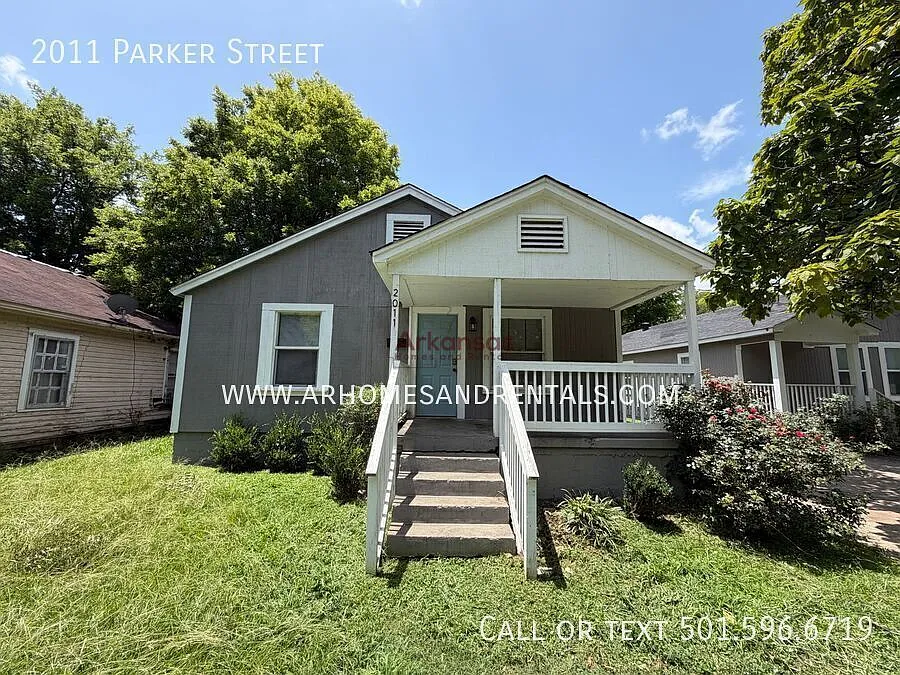 2011 Parker Street | 3 Bedrooms | 1 Bathroom ~ Section 8 Welcome ~ — Photo 1