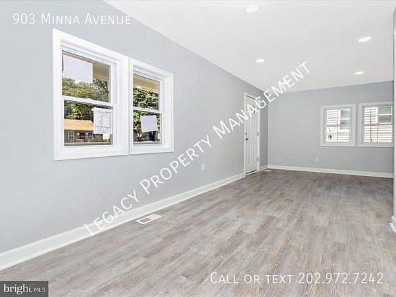 4th image of 903 Minna Ave