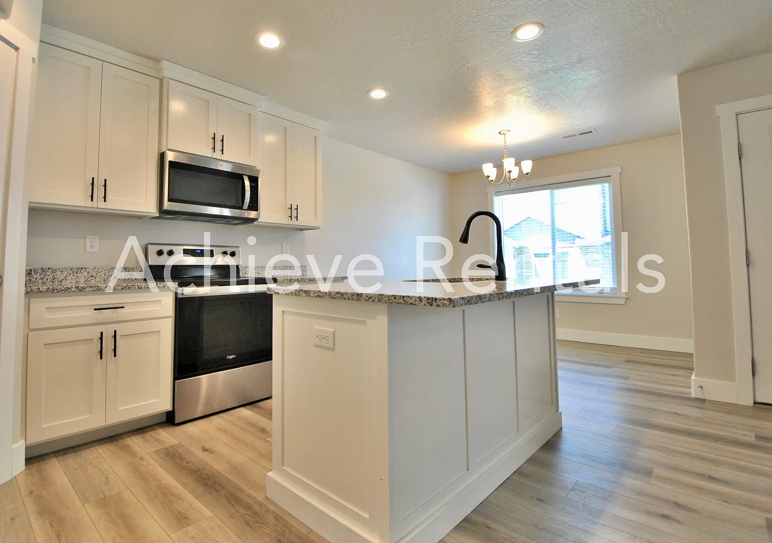 Beautiful End-Unit Townhome | Premium Location Near USU — Photo 4