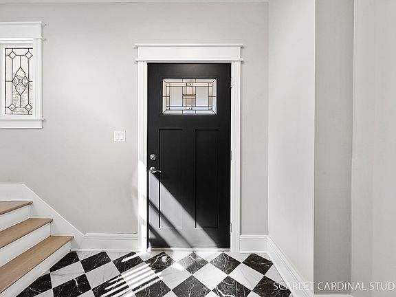 4th image of 230 N Ellsworth St #1