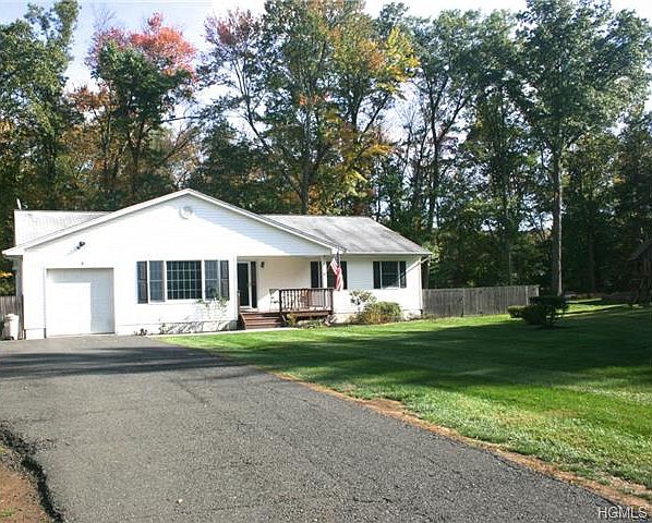 1st image of 5 Tramquill Ave