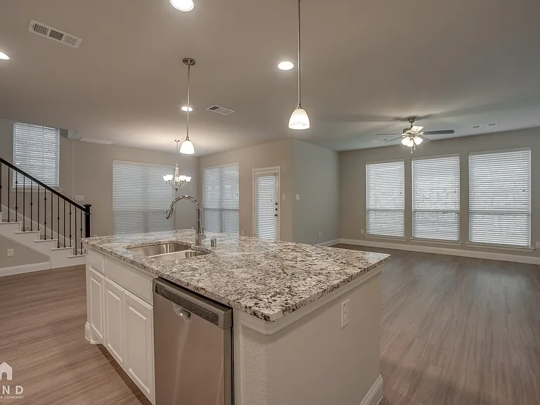 3117 Damsel Sauvage Ln — Photo 8