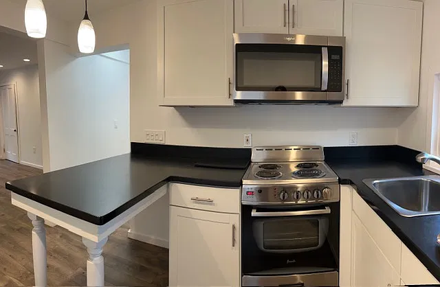 Studio, 650 sqft, $850 — Photo 1