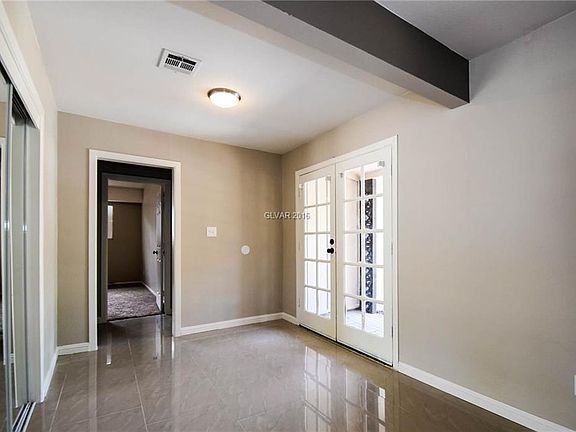 4th image of 4403 Parkchester Dr