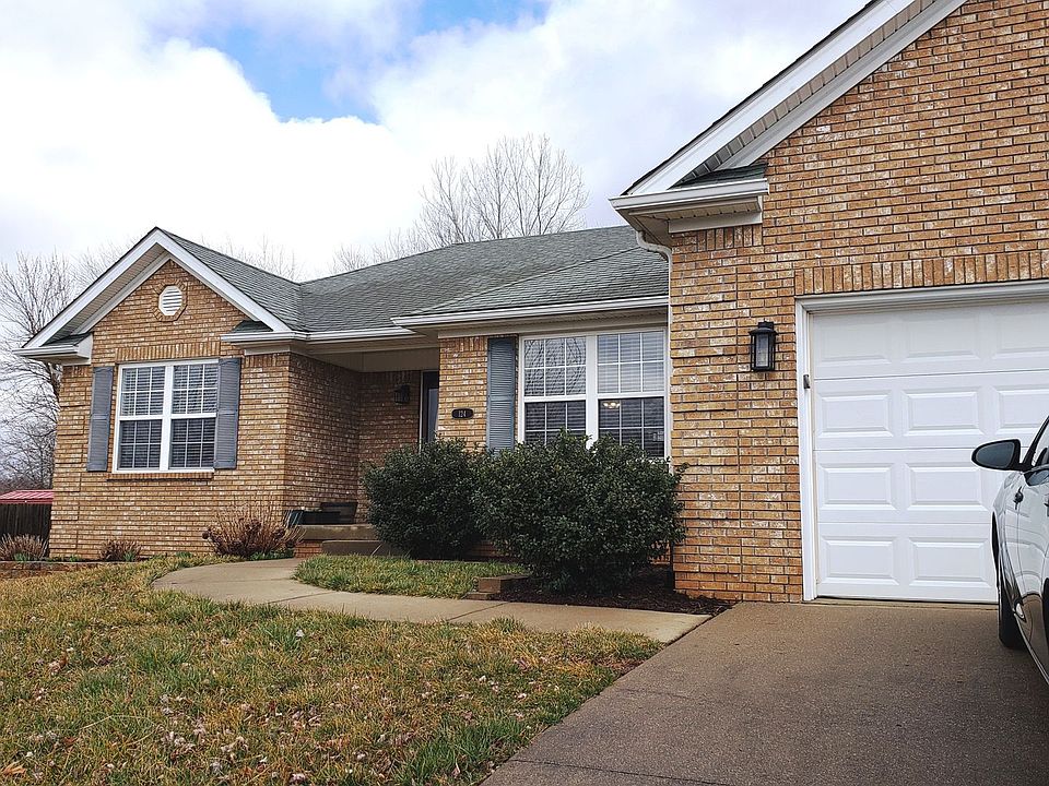 1st image of 124 Tuscany Ln