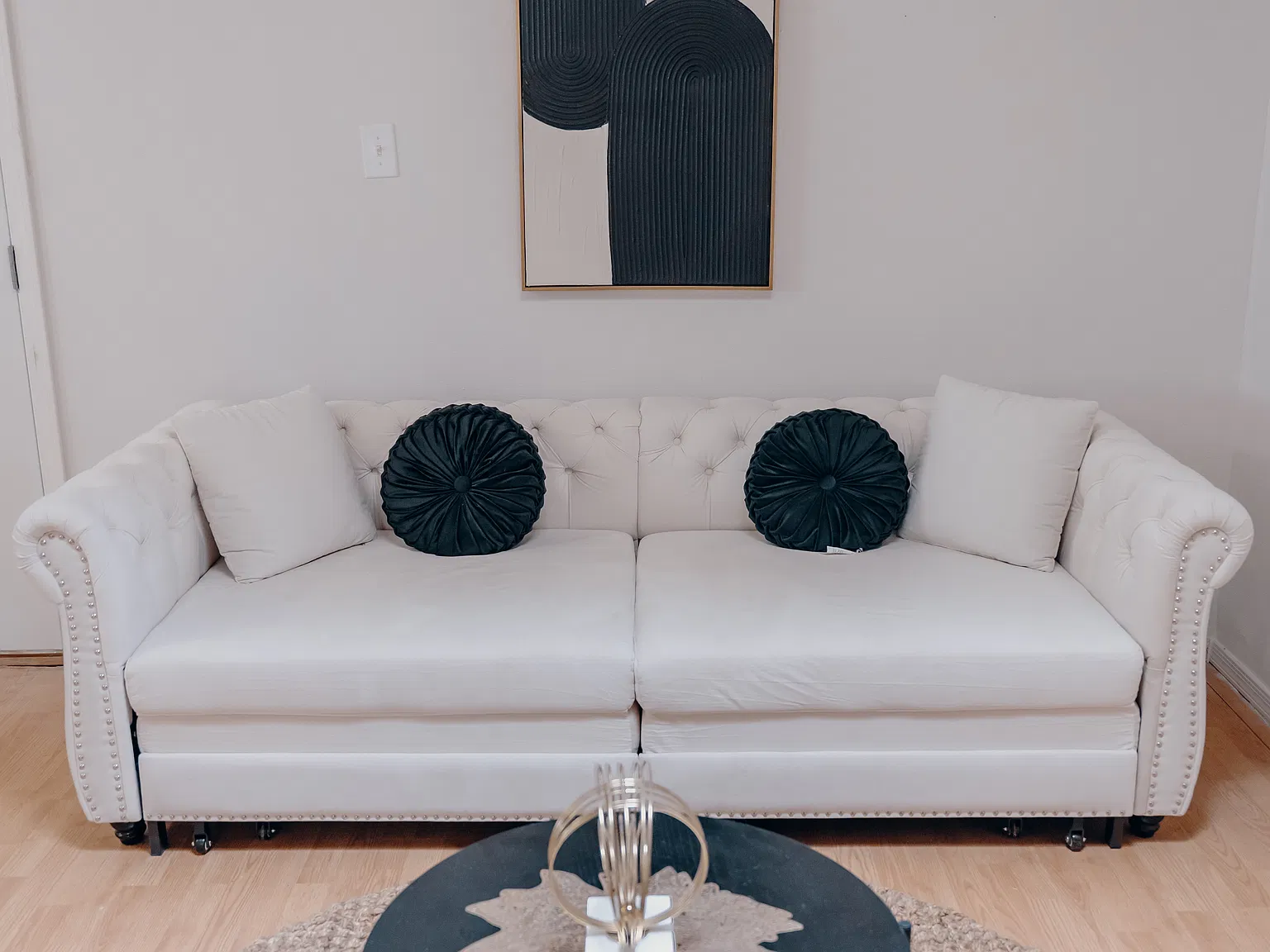 1 bed, 900 sqft, $1,900 — Photo 3