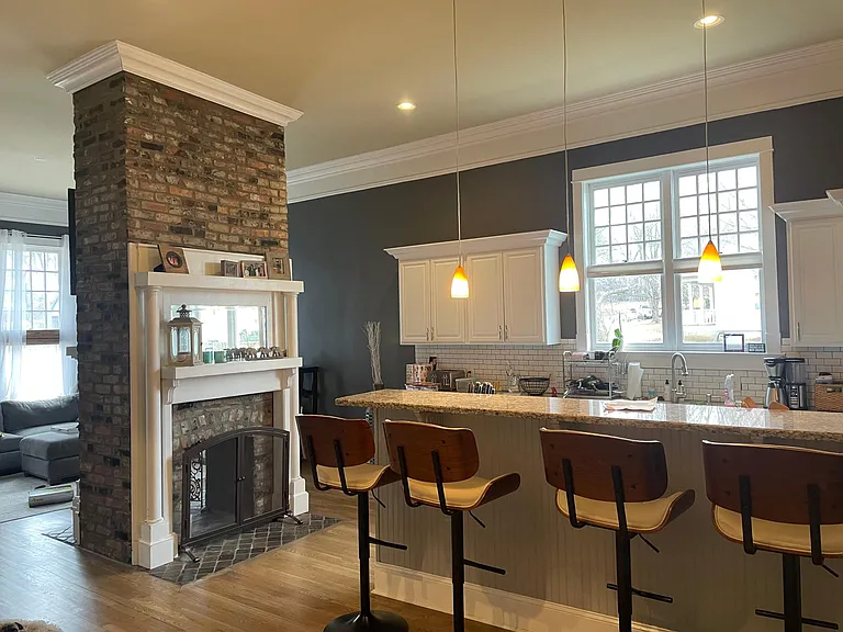 4501 Elkins Ave — Photo 1