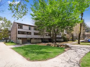 Churchill Townhomes, Waterloo, ON N2L 2X2
