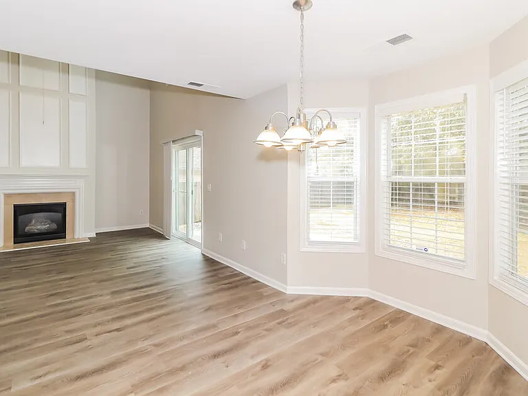 3242 Liberty Commons Dr NW — Photo 8