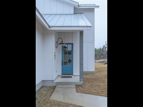 2nd image of 703 Newport Dr
