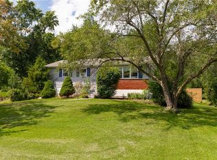 19 Dublin Ln, Poughkeepsie, NY 12603