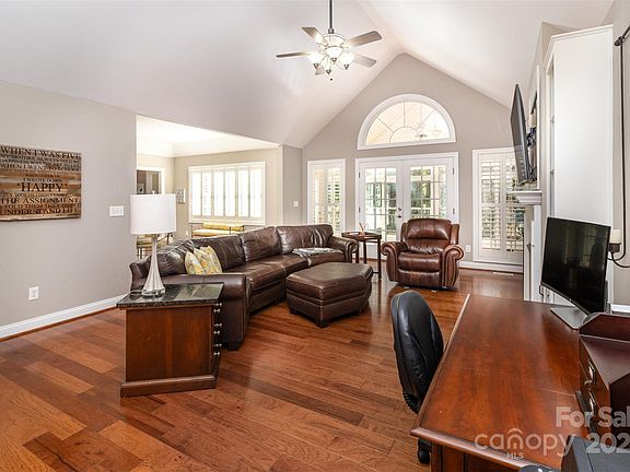 4th image of 6019 Polk Mountain Dr