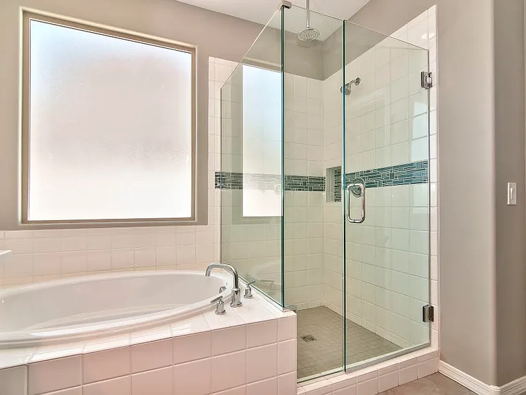 6303 S 24th Pl — Photo 28