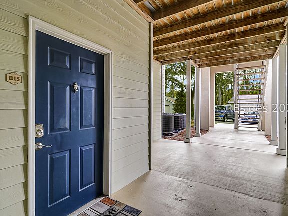 3rd image of 380 Marshland Rd APT B15