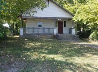 951 S Fort Ave, Springfield, MO 65806
