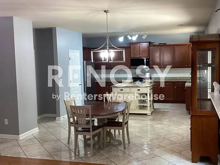 2377 Peach Shoals Cir — Photo 5