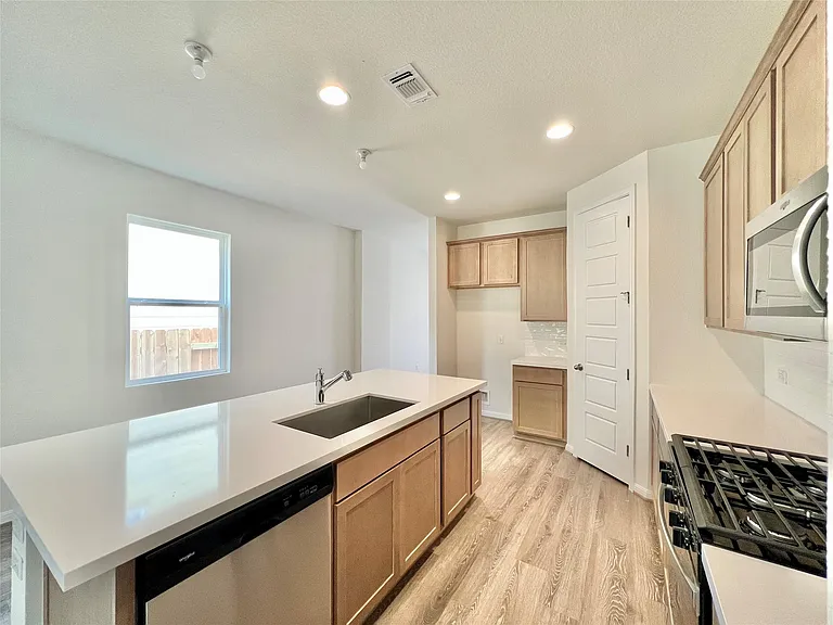 176 Fluttermill Loop — Photo 5