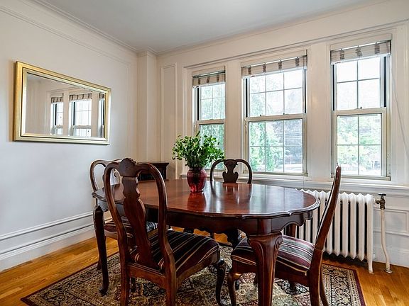 5th image of 1450-1454 Beacon St Unit B1