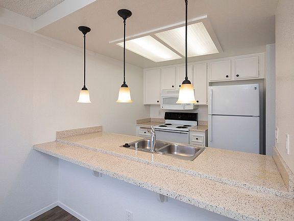 3rd image of 1059 E Bradley Ave #209