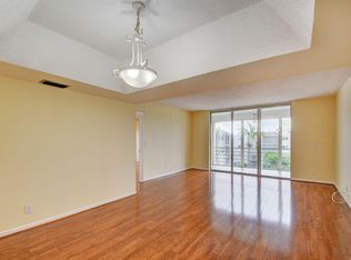 6850 10th Ave N APT 412, Lake Worth, FL 33467