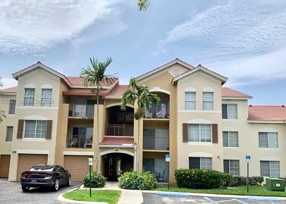 1st image of 4115 San Marino Blvd APT 204