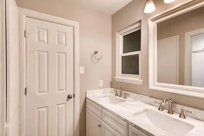 5313 Indio Dr #C — Photo 10