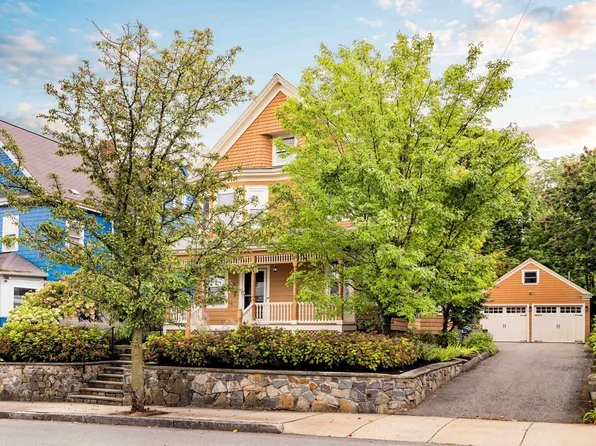 52 Hillsdale Rd, Medford, MA 02155