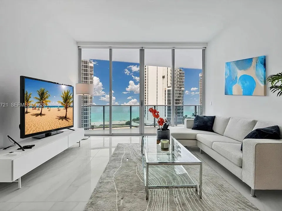 17550 Collins Ave #1003