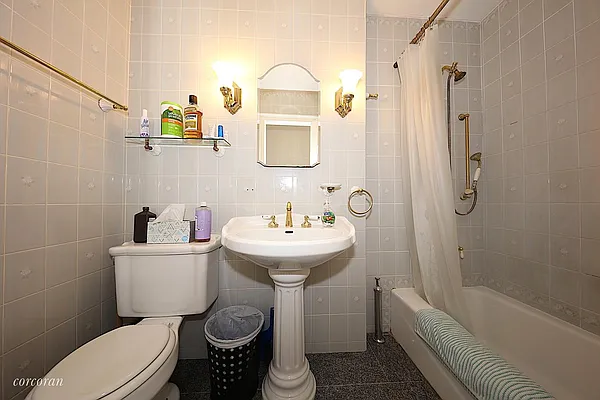 Rented by Corcoran | media 24